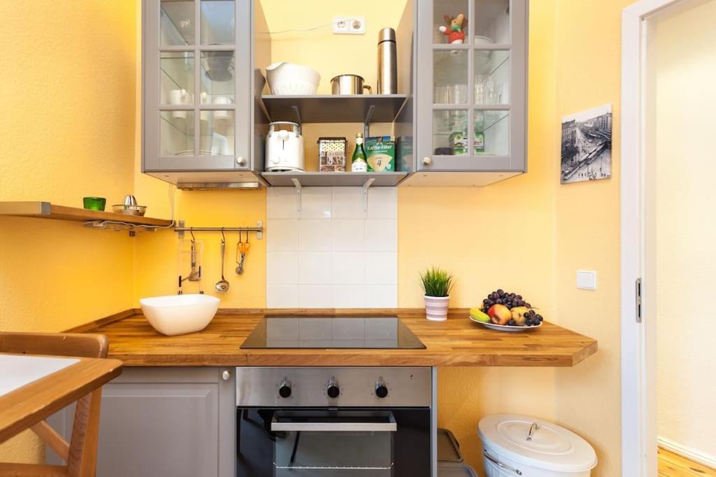 Appartement Zentrale Altbauwohnung Im Helmholtzkiez *